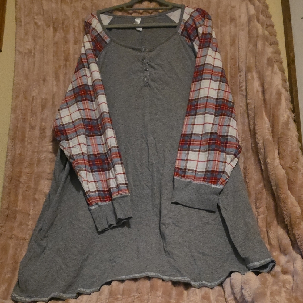 Cacique Grey Sleep Tunic with Olive Trim